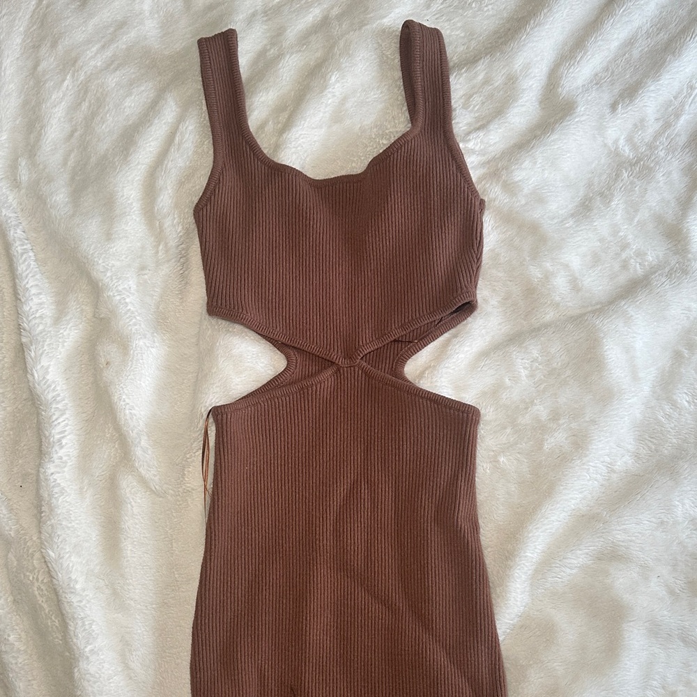 Elegant Brown Midi Dress